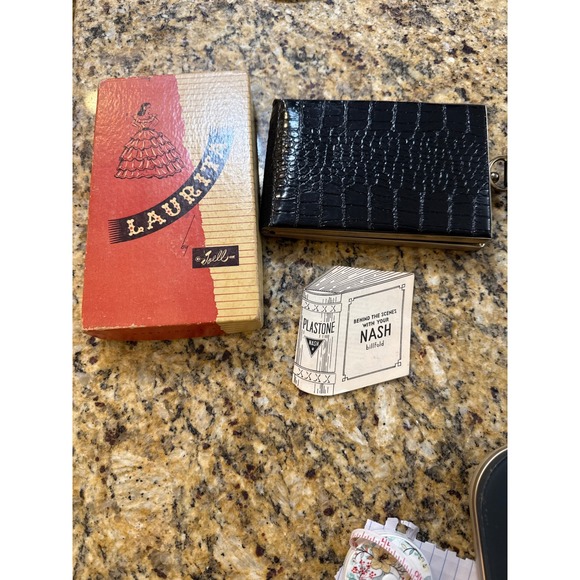 Vintage Laurita Toell Travel Case Beauty Kit Black Croc - Picture 1 of 10